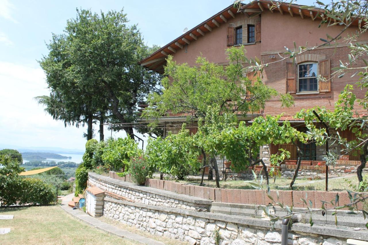 B&B Casa Sanni Пассіньяно-суль-Тразімено Екстер'єр фото