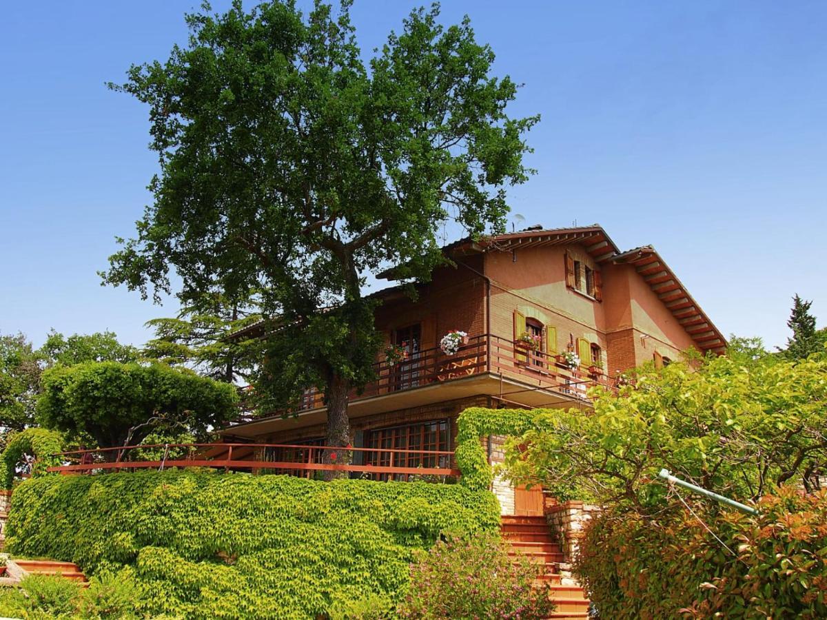 B&B Casa Sanni Пассіньяно-суль-Тразімено Екстер'єр фото