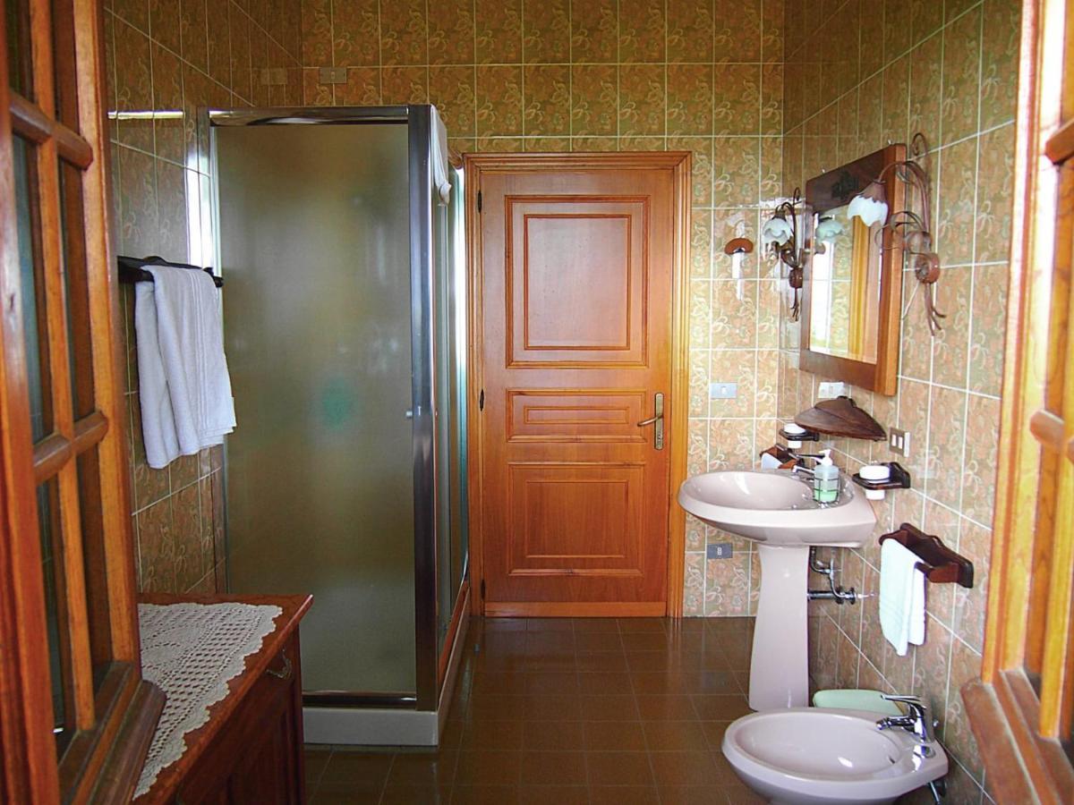 B&B Casa Sanni Пассіньяно-суль-Тразімено Екстер'єр фото